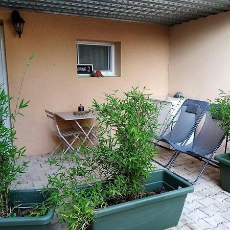Studio Meuble Independant Tout Confort Classe 2** أوبينا المظهر الخارجي الصورة